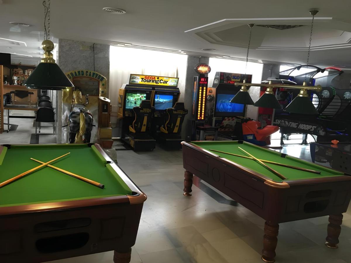 Apartamentos Benalbeach 베날마데나코스타 외부 사진
